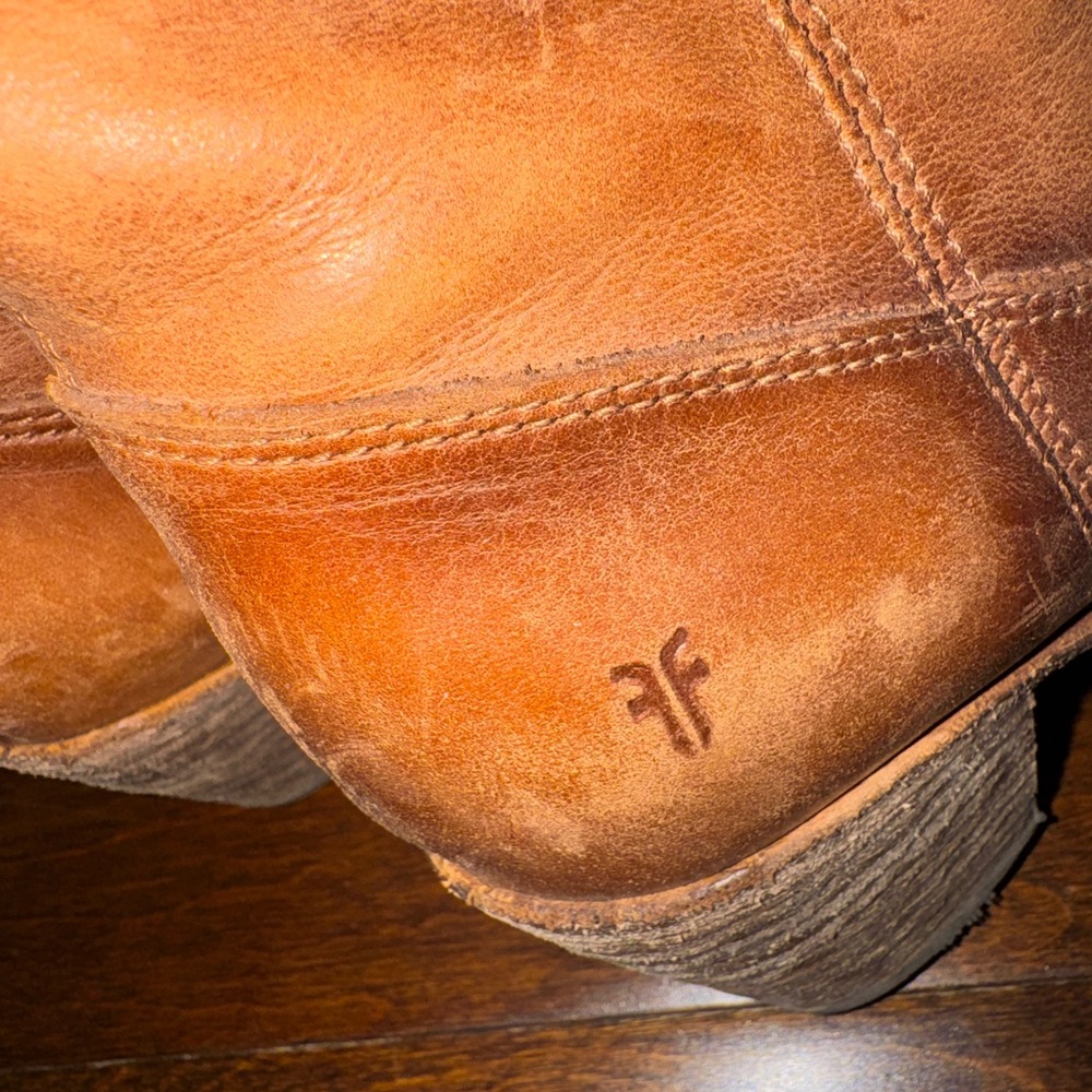 FRYE Chestnut Leather Ankle Booties - Picture 6 of 6
